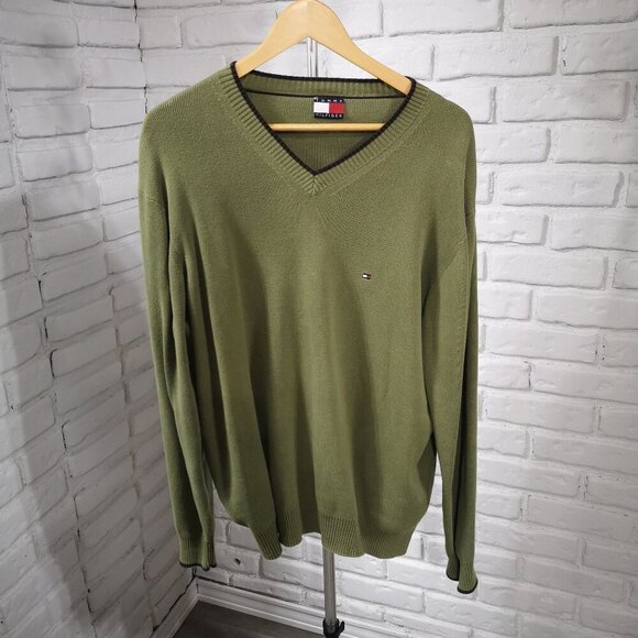 Tommy Hilfiger Men's Size Large Olive Green w/ Brown Straight Fit V-neck Sweater - Picture 1 of 7